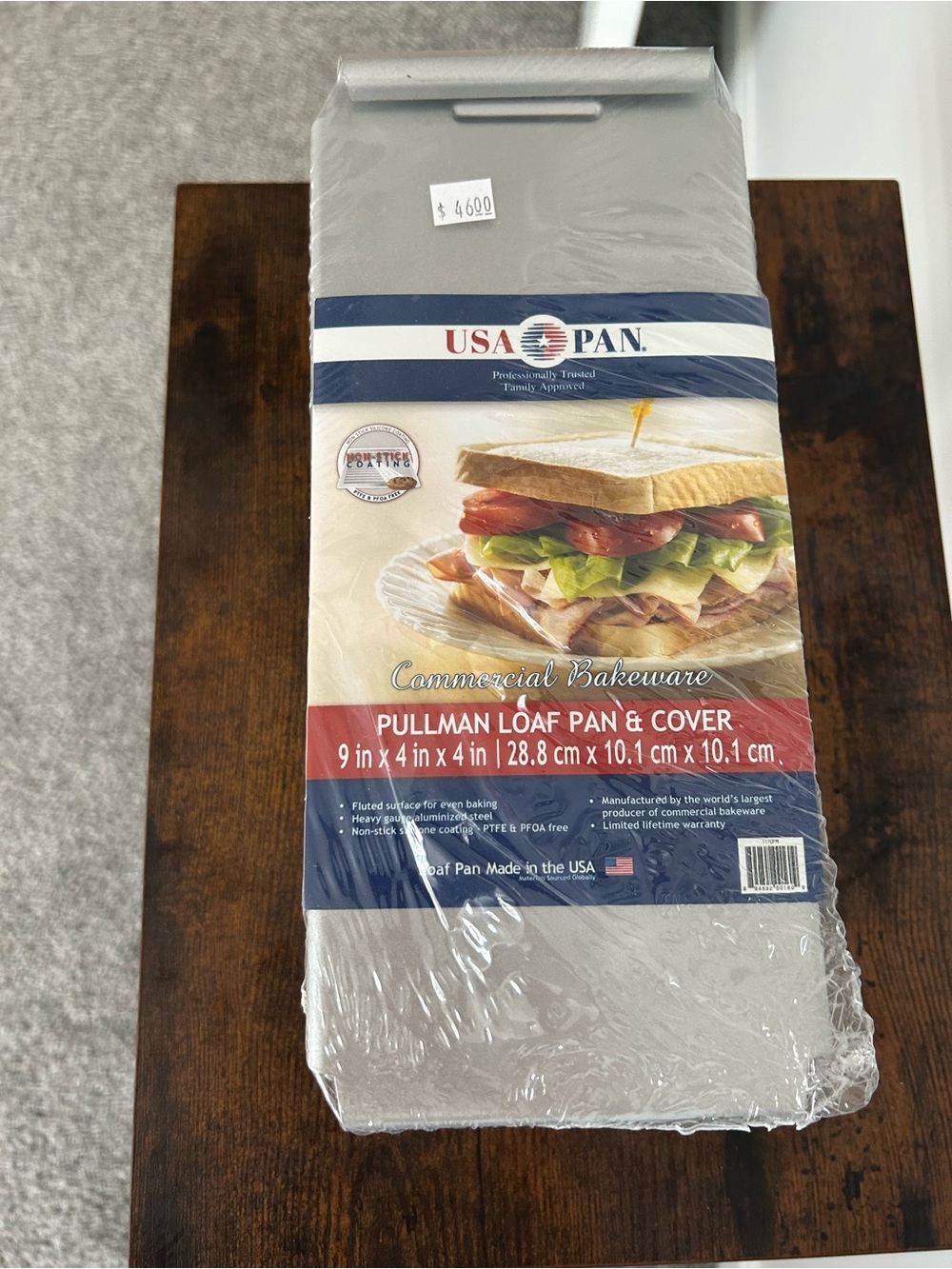 Gray Pullman Loaf Pan with Cover - 9 x 4 x 4 in